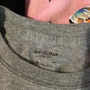 Arizona Jean Company Gray Long Sleeve Tee